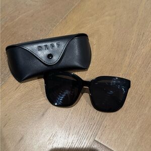 Diff Eyewear Black Sunglasses